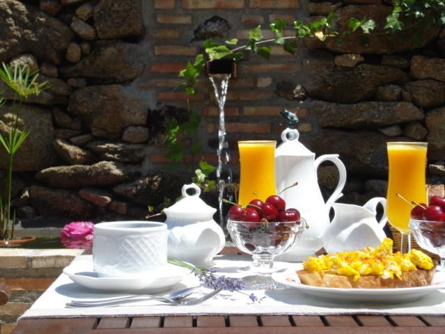 Hostal La Casona De Valfrio- Adults Only Collado  Exterior foto